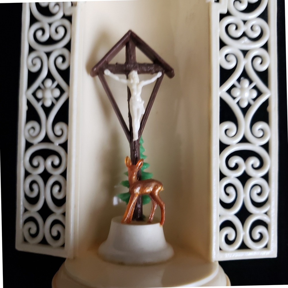VTG West Germany Religious Diorama Triptych Jesus Crucifix Deer Christmas Tree - Picture 2 of 11